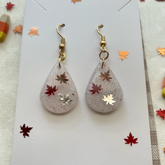 3 for $15 Fall leaf earrings - Picture 3 of 3